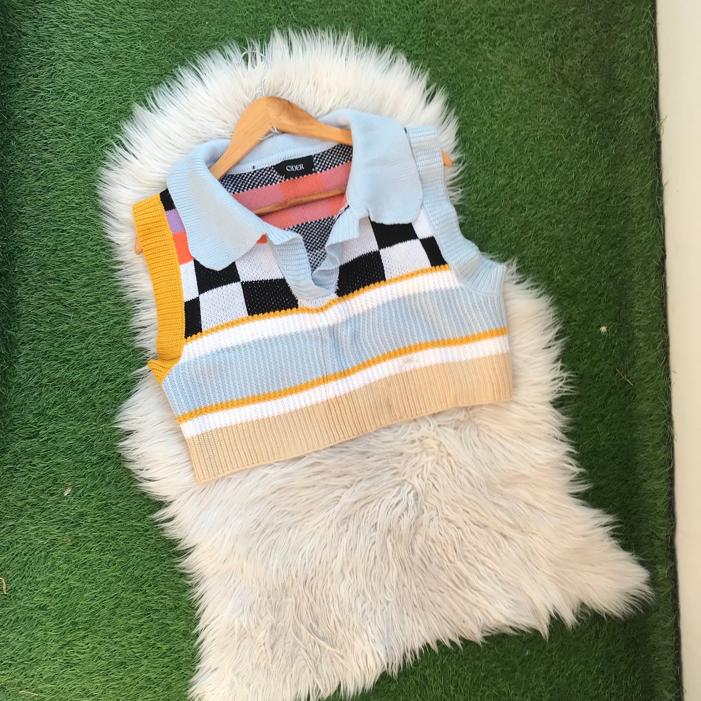 Vest sweater