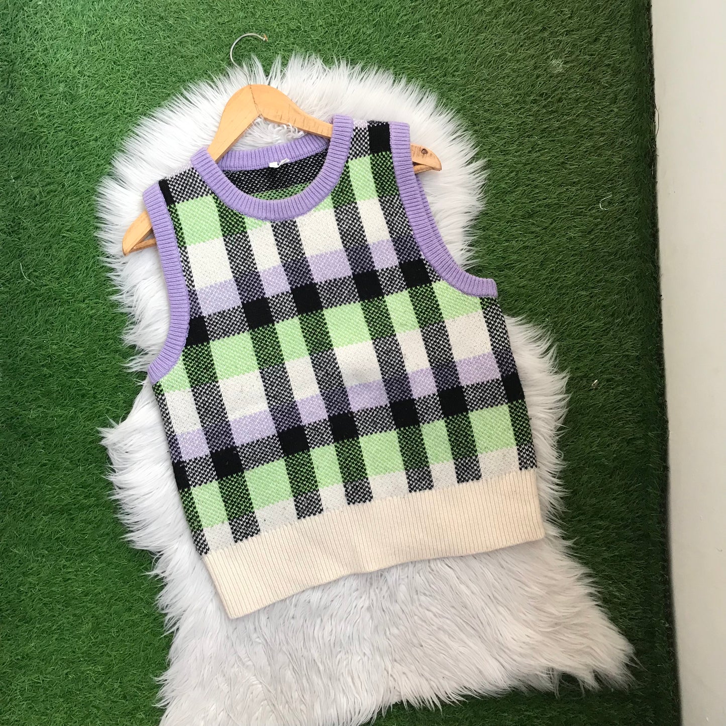Vest sweater
