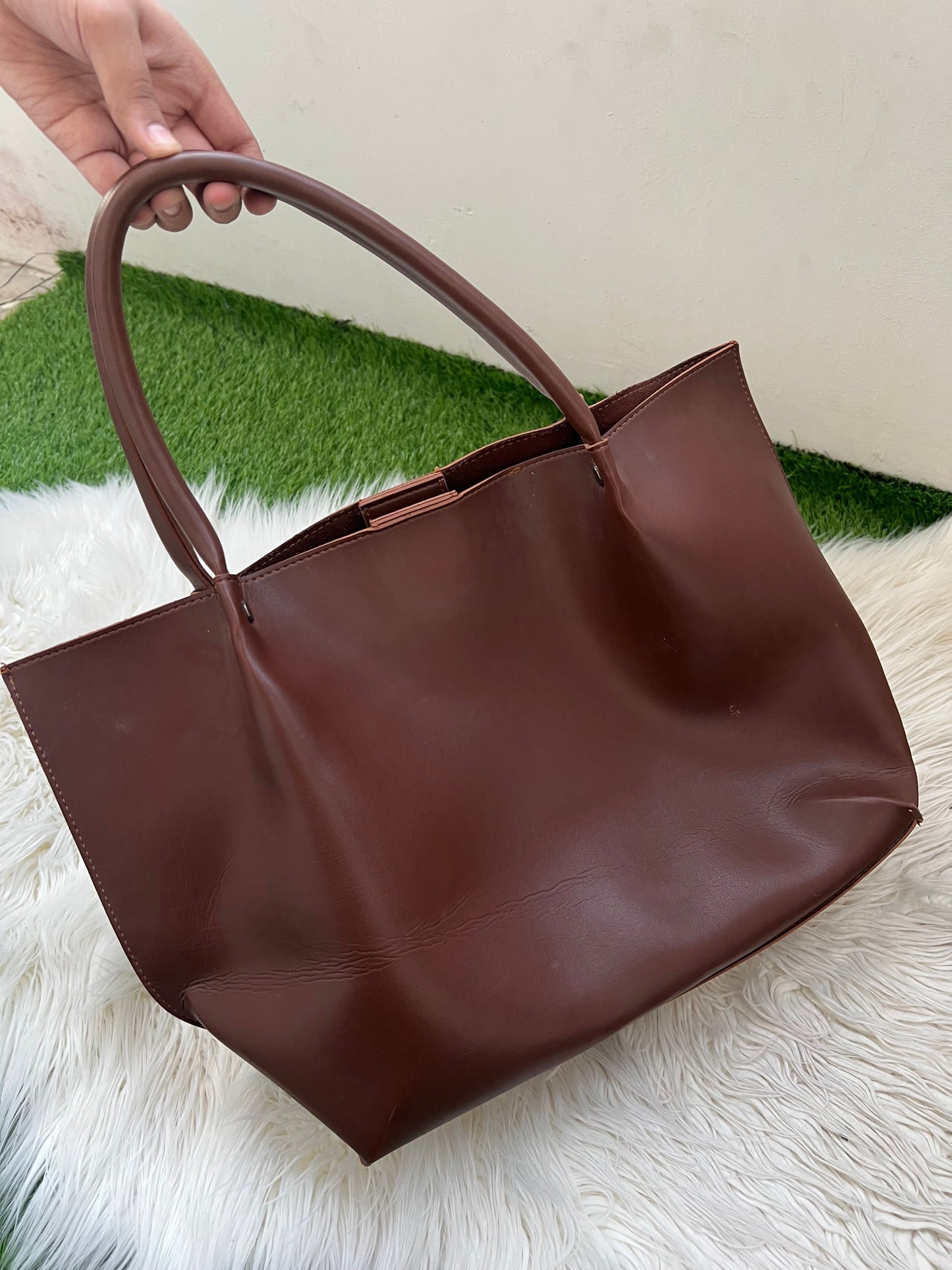 Tote bag