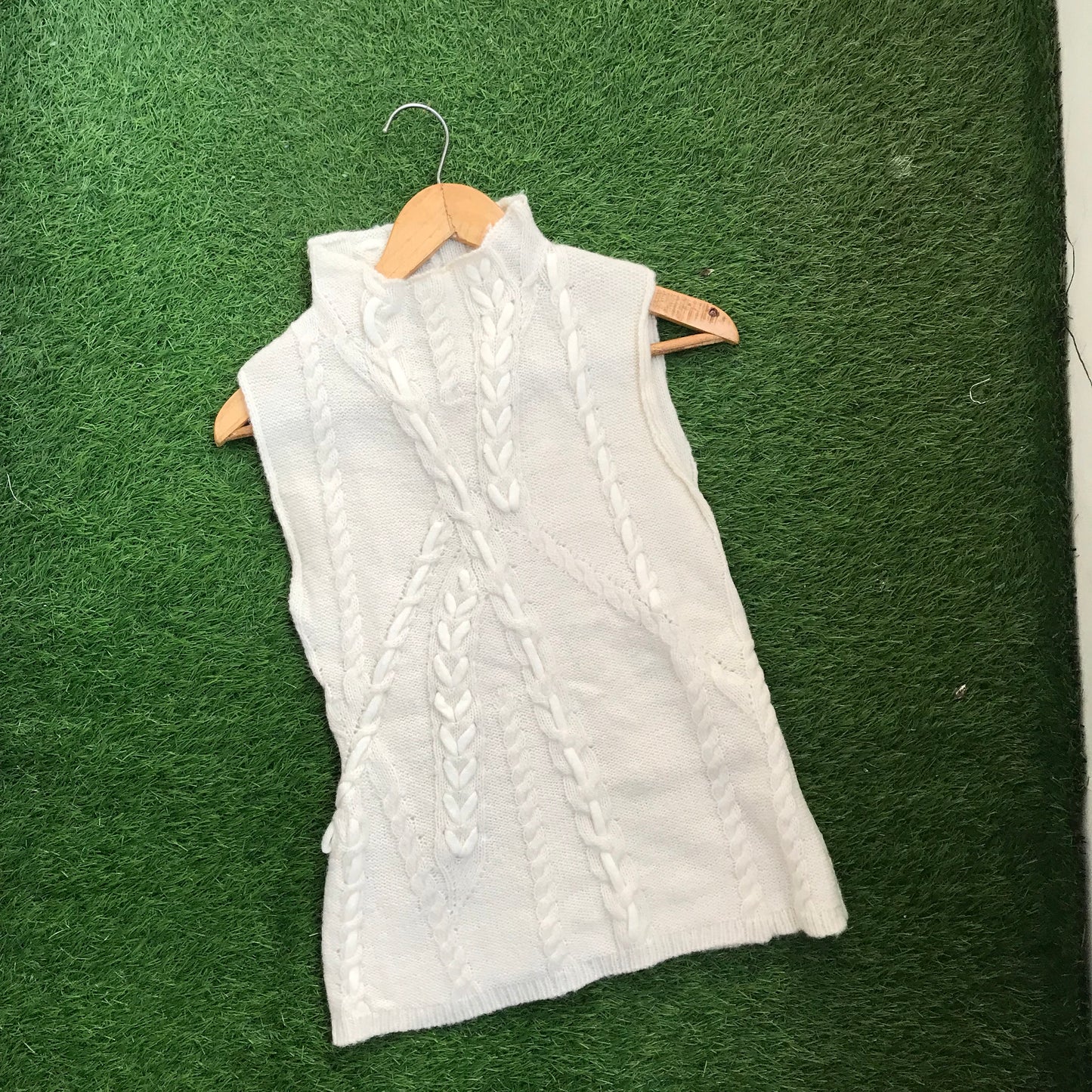 Vest sweater