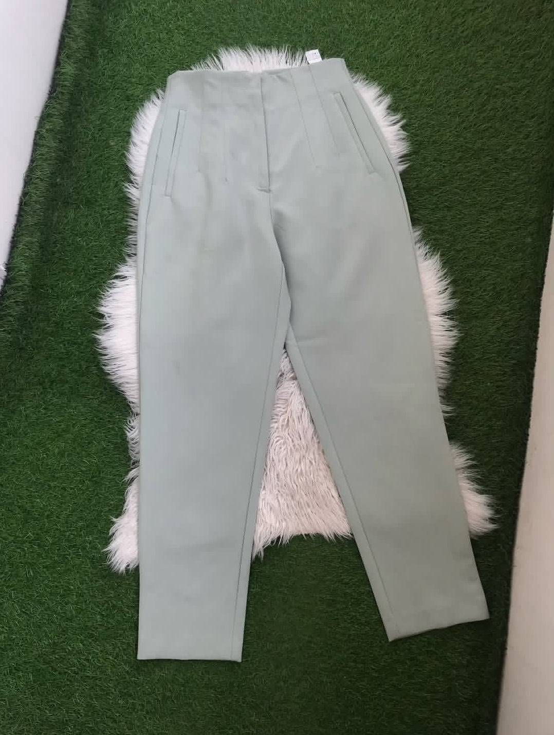 Light green zara pants(S)
