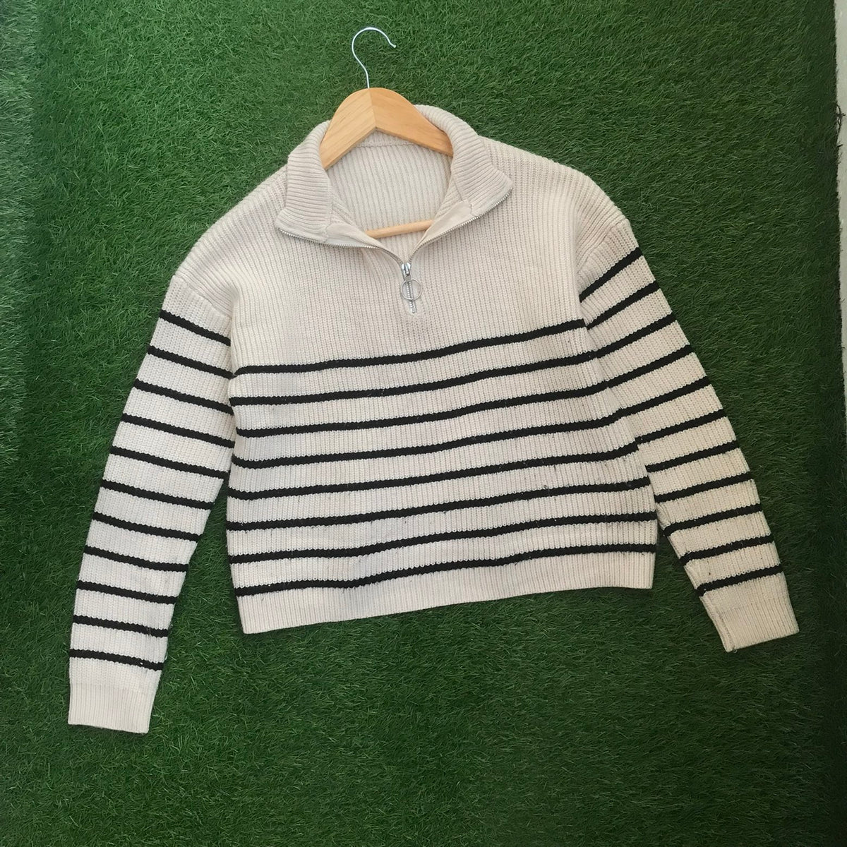 Zipper sweater