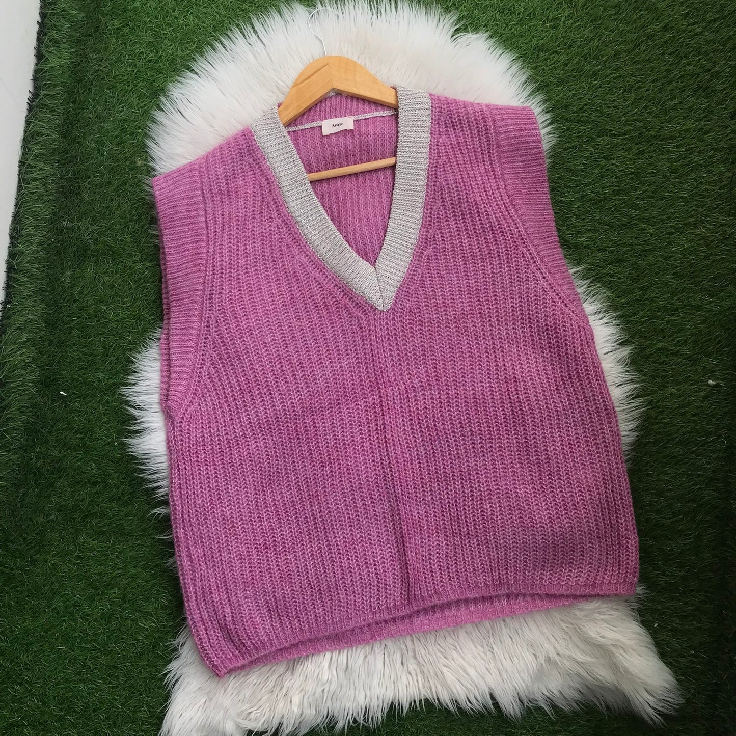 Vest sweater✨