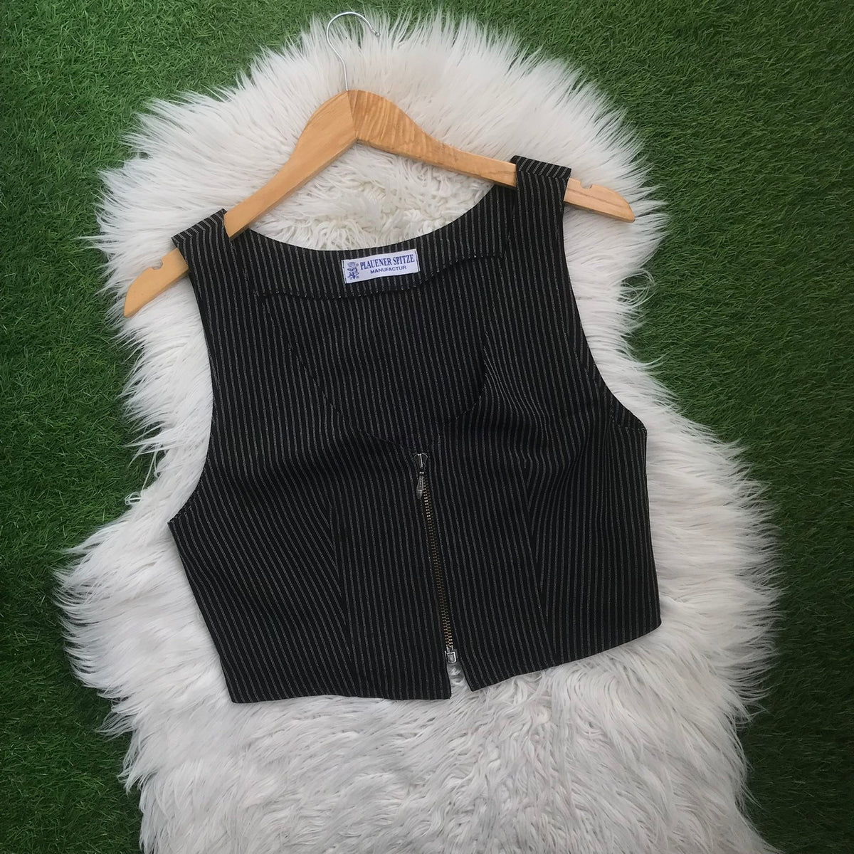 Vest🌷