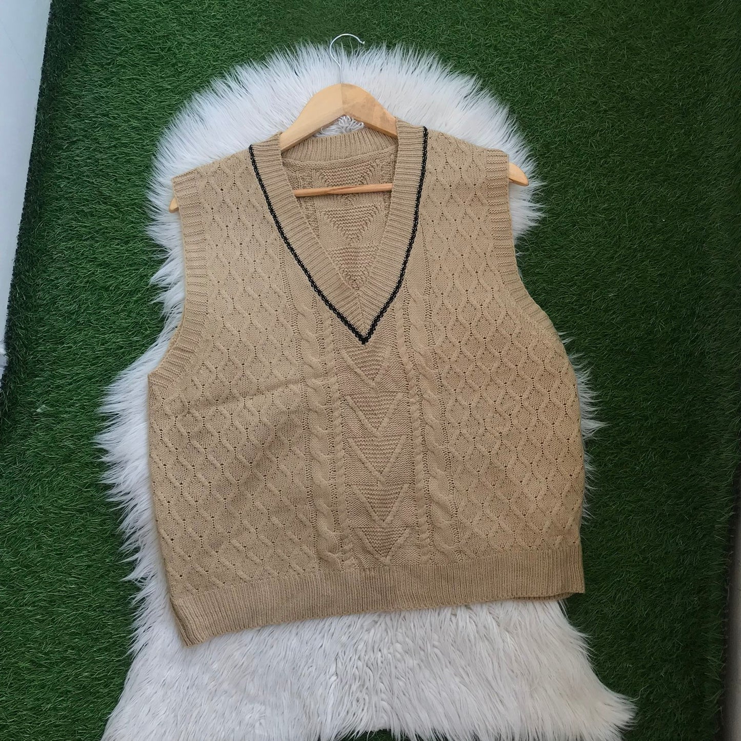 Vest sweater✨