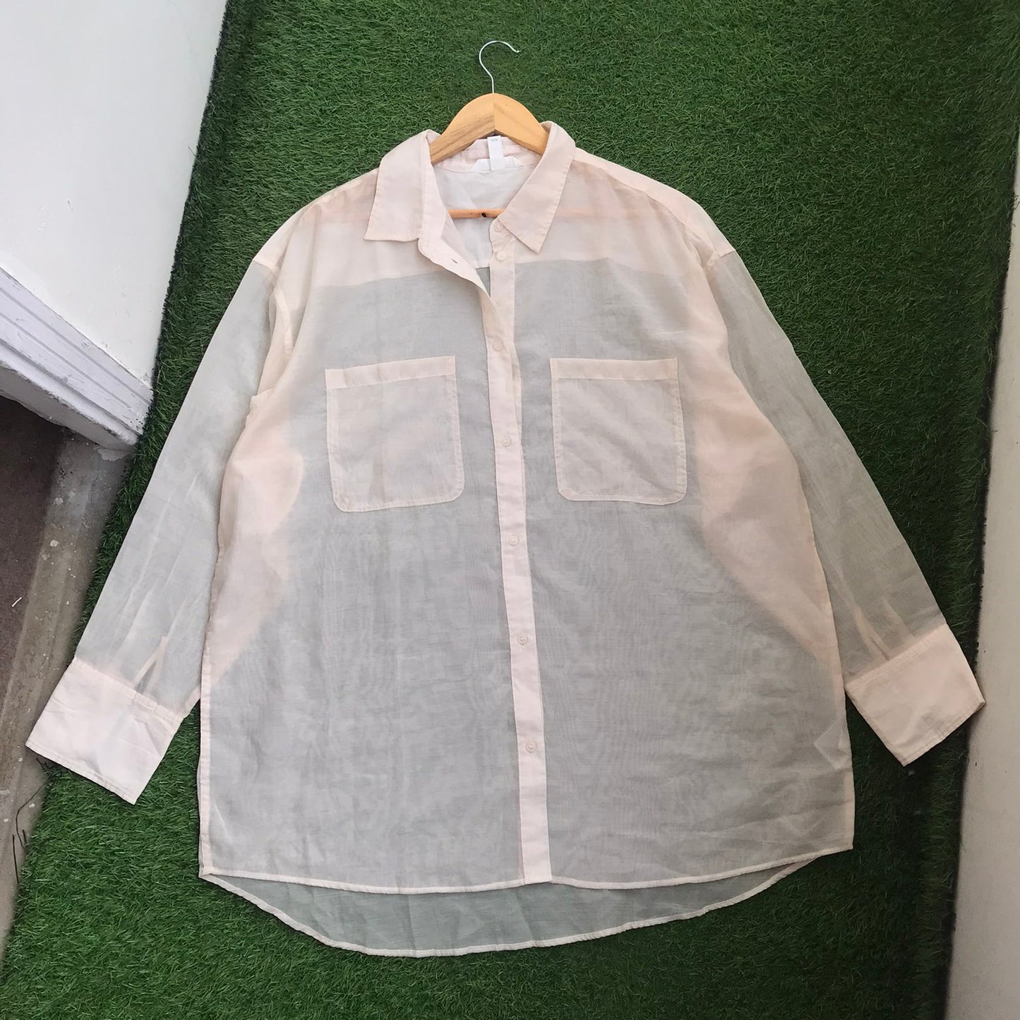 HnM button down