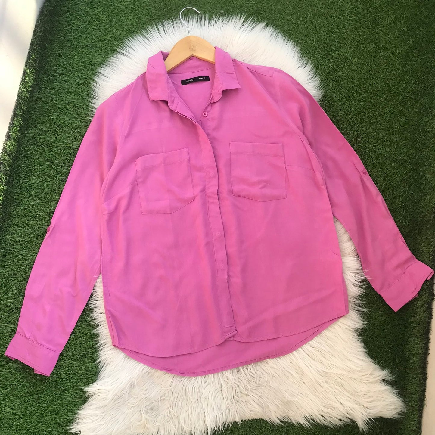BUTTON DOWN
