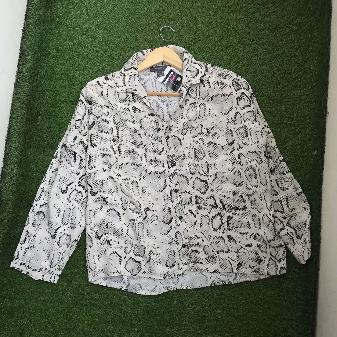 Primark button down