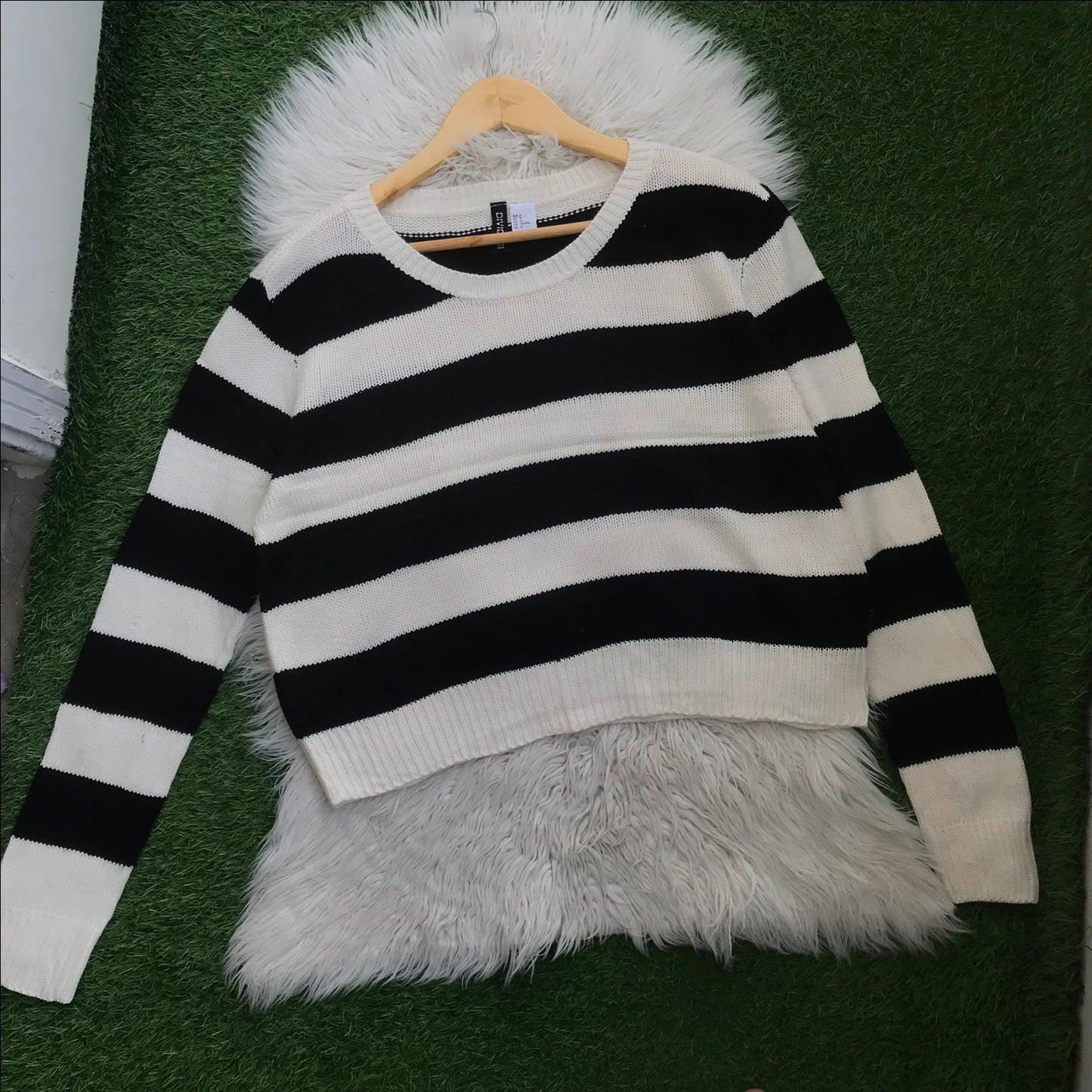 HnM sweater