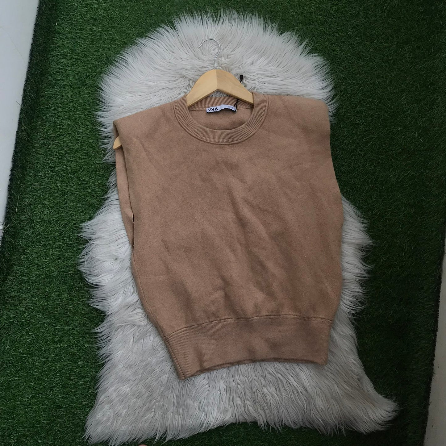 Zara vest sweater
