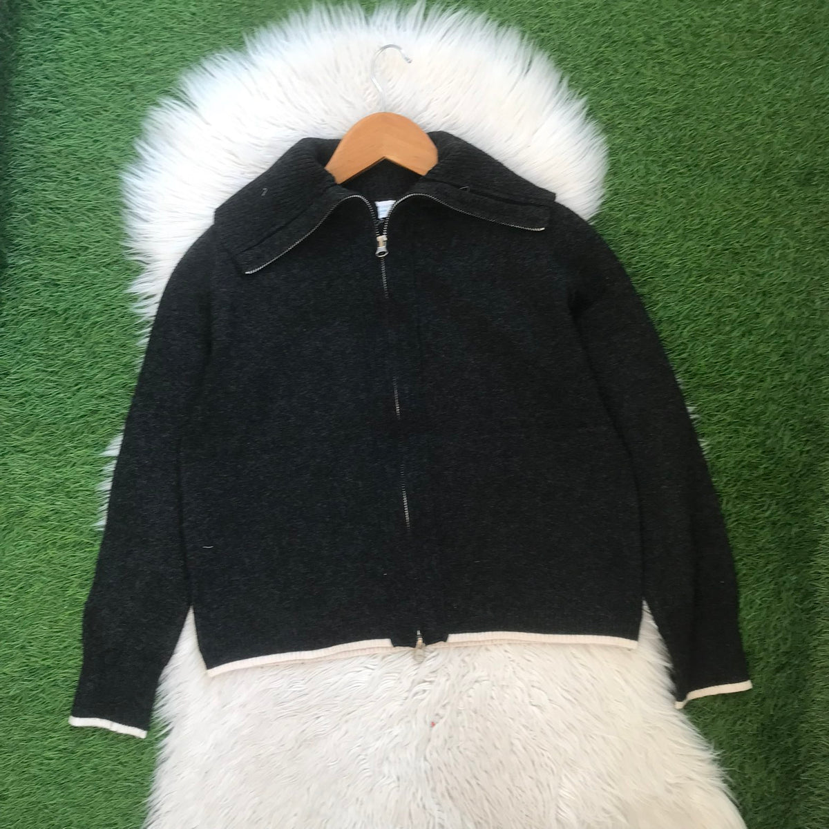 Zipper sweater