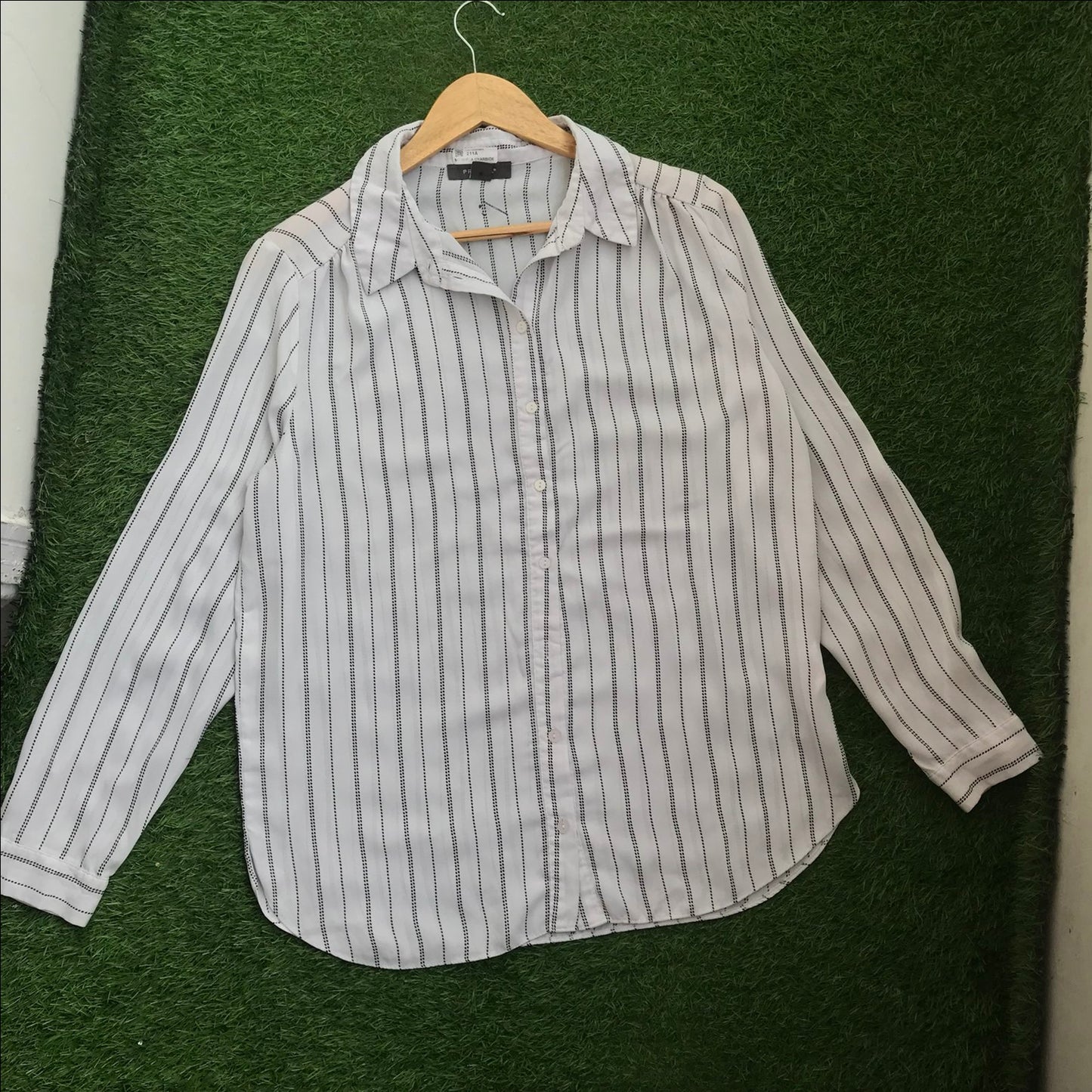 Primark button down