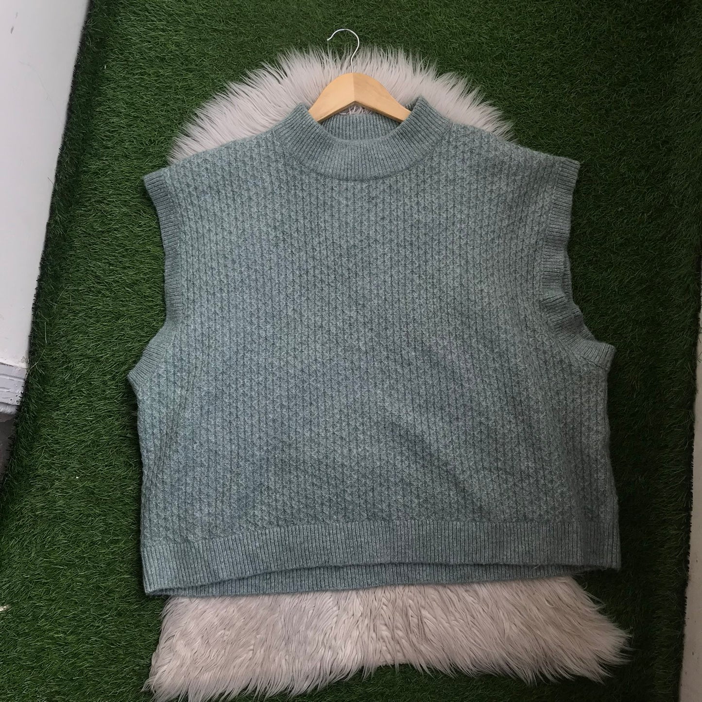 Vest sweater