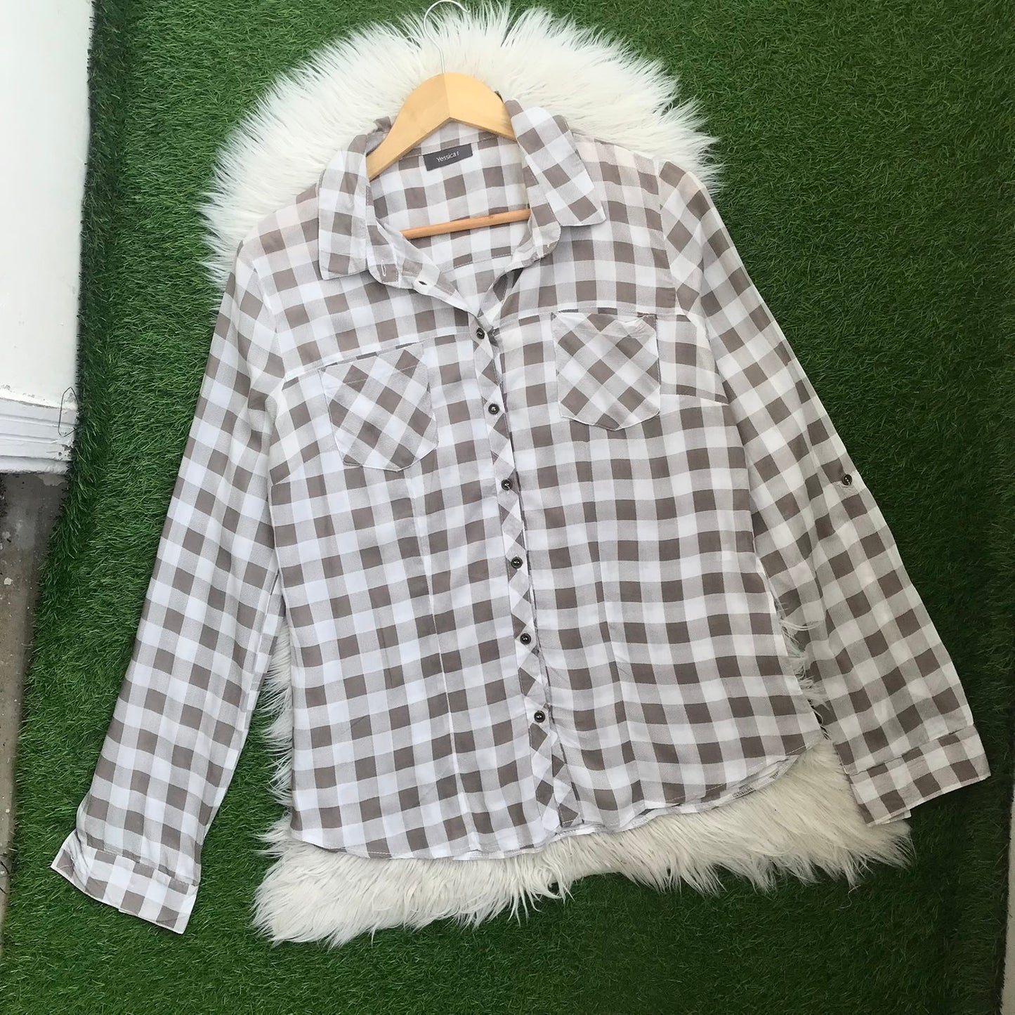 Yessica Button down