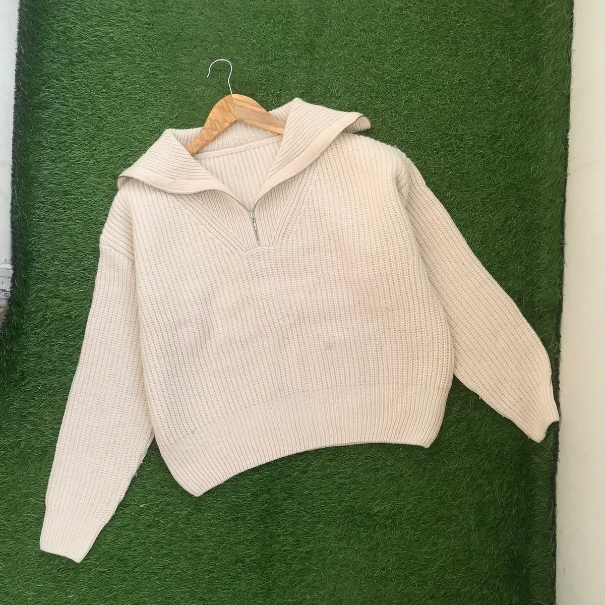 Zipper sweater