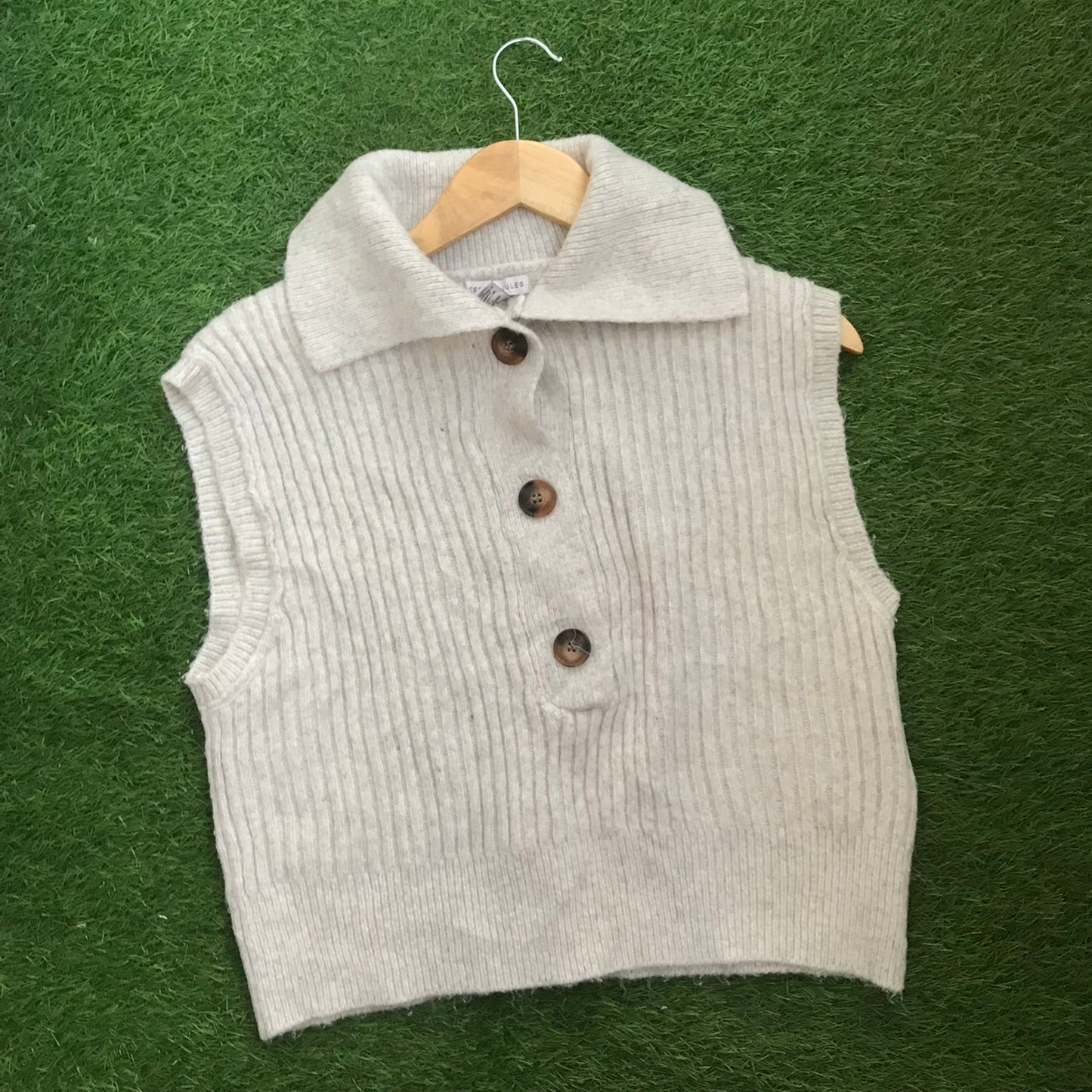 Vest sweater✨