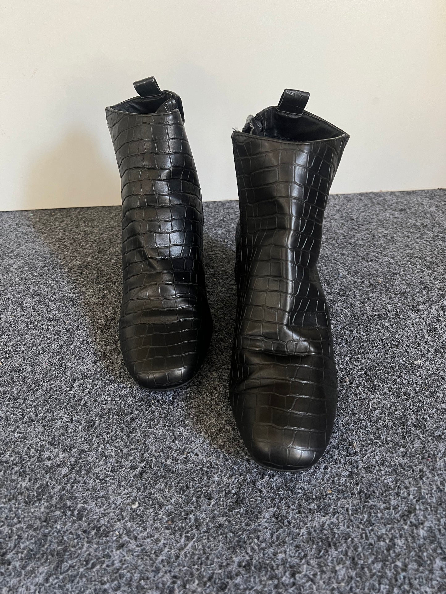 Time and Tru Boots
