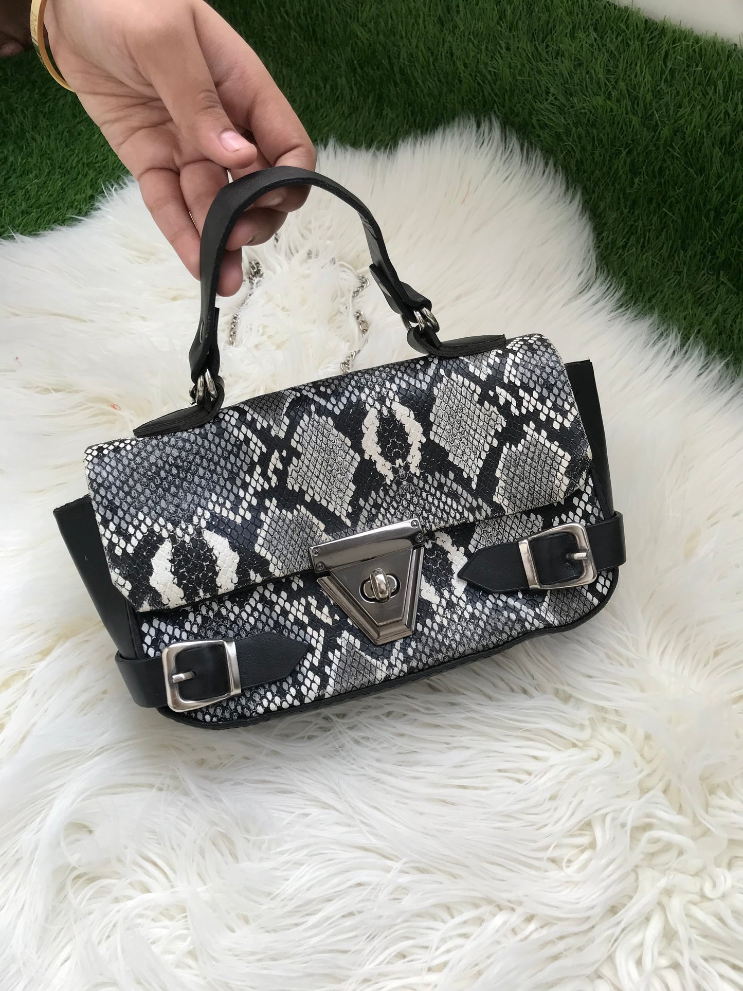 Cross body bag