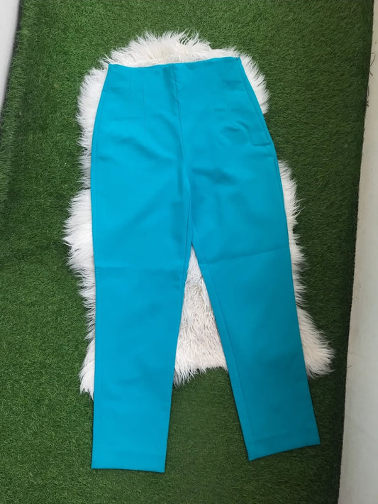 Reaeved pants (s)
