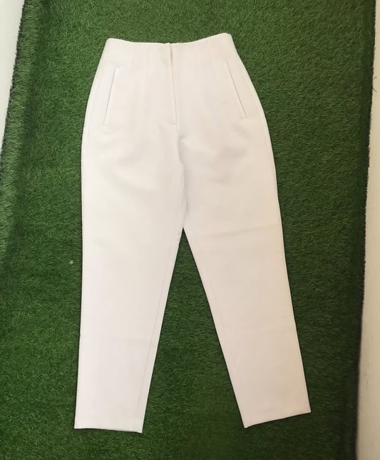 Offwhite pants(s)