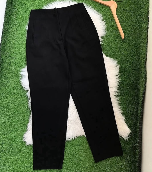 Zara black pants M