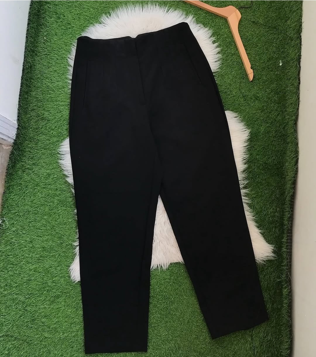 Zara black pants L