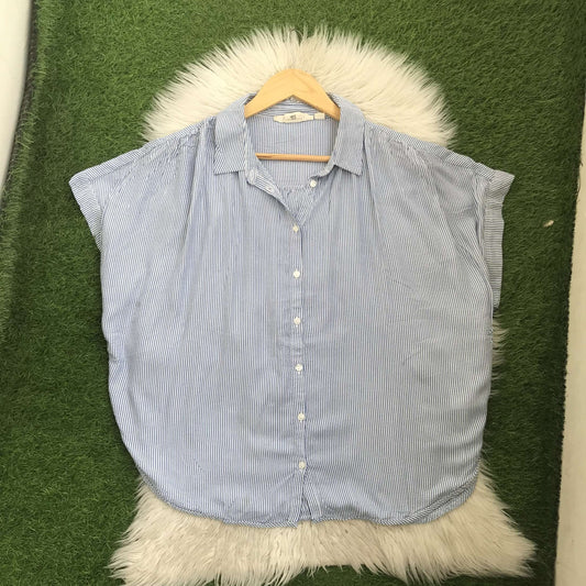 HnM button down