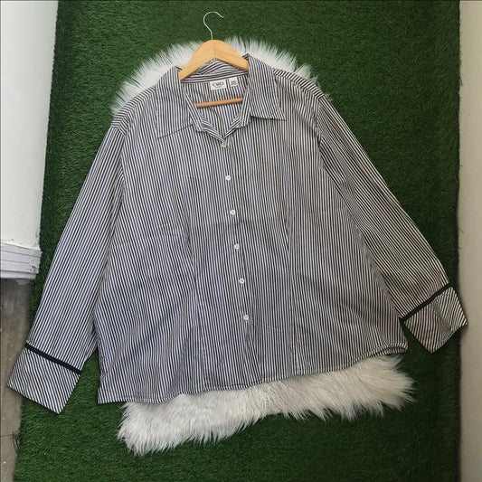 BUTTON DOWN