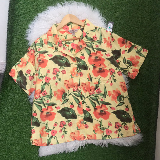 BUTTON DOWN