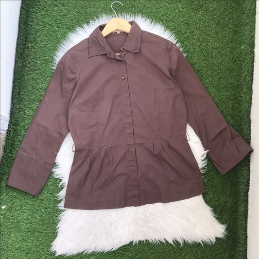 Reserved button down