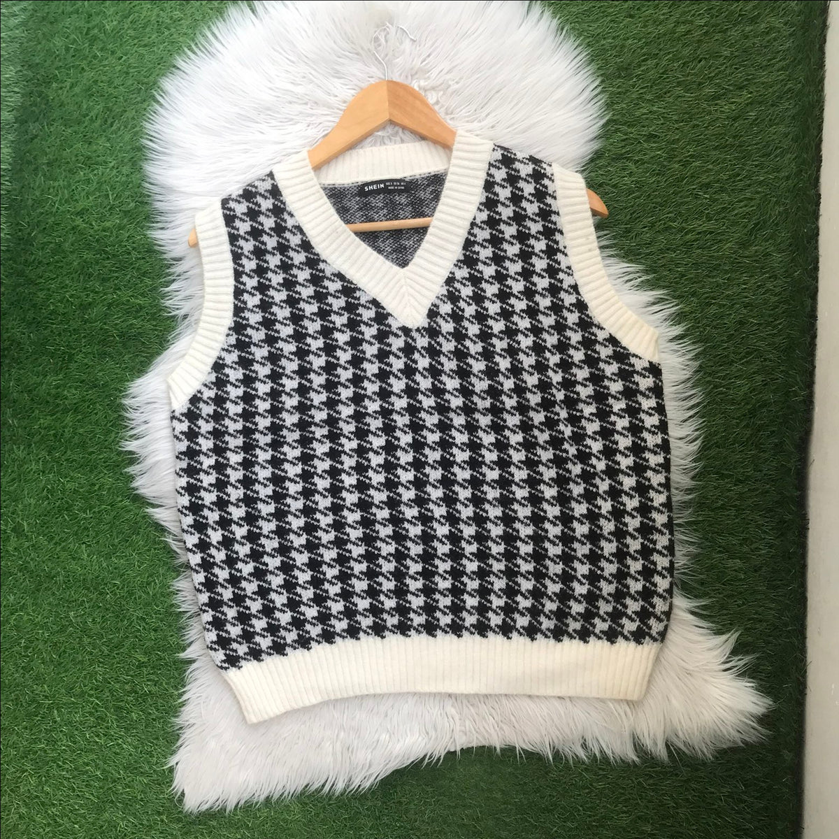 Shein vest