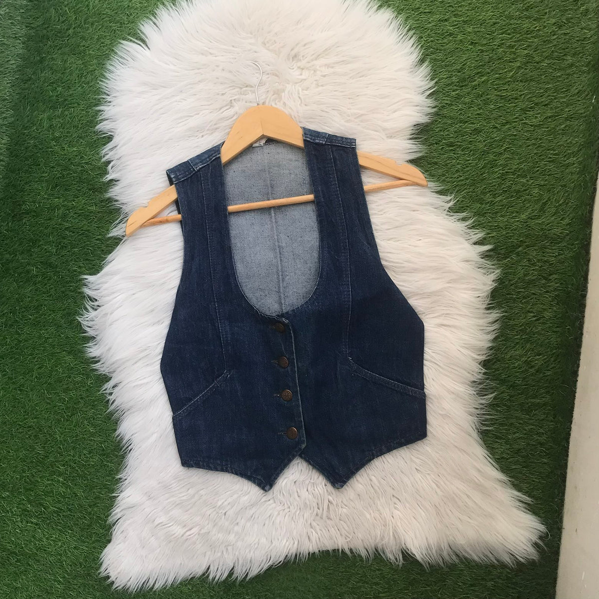 Vest🌷