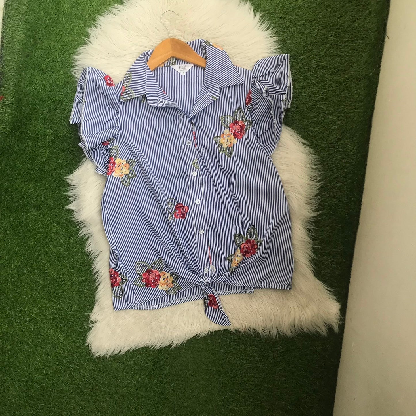 Button down 🌷