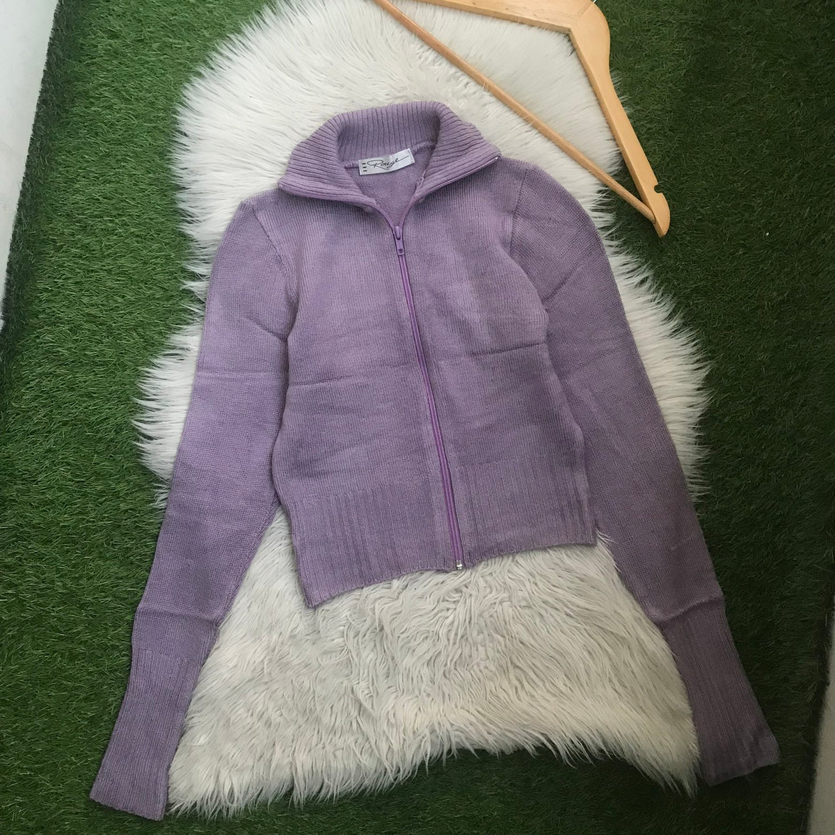 Zipper sweater