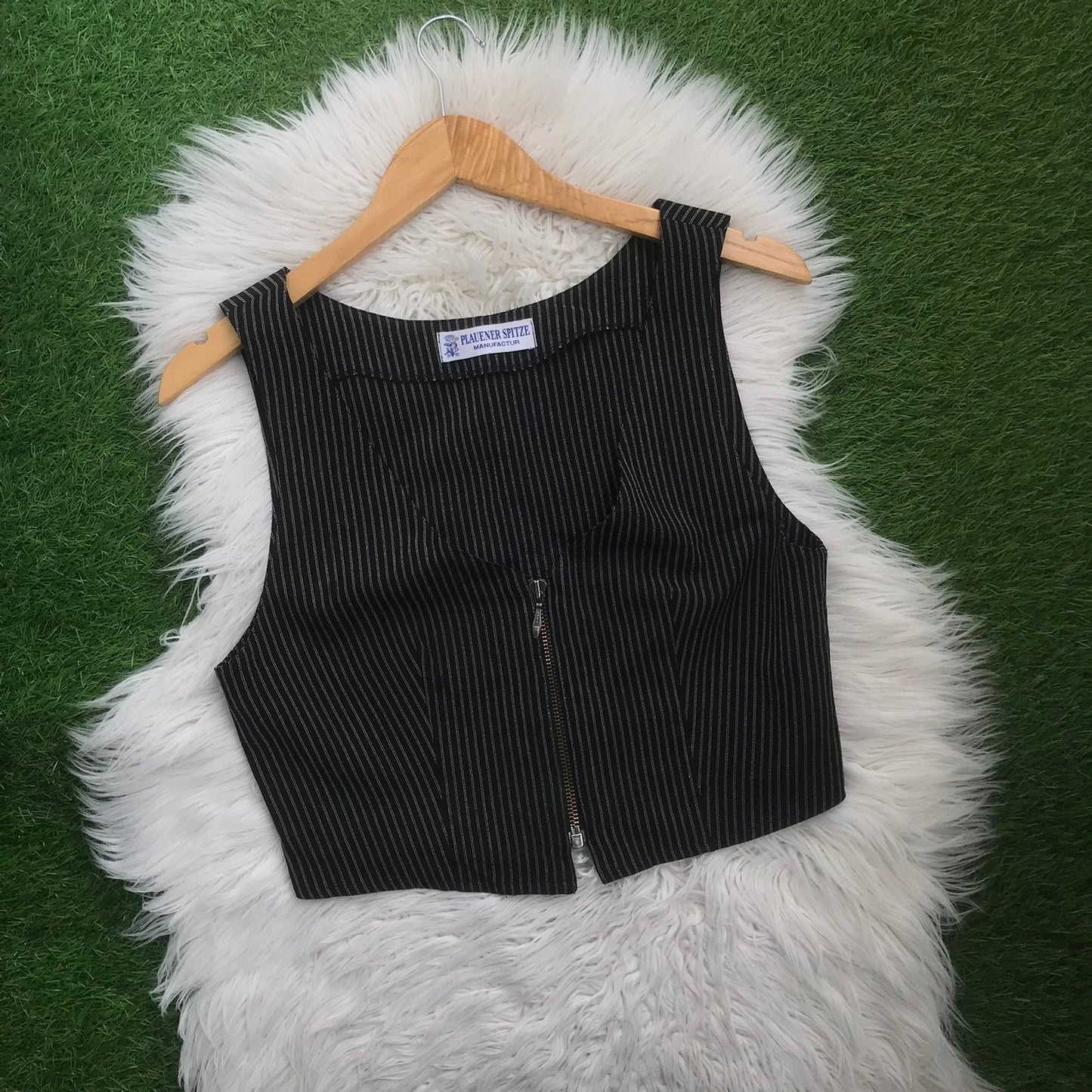 Vest🌷
