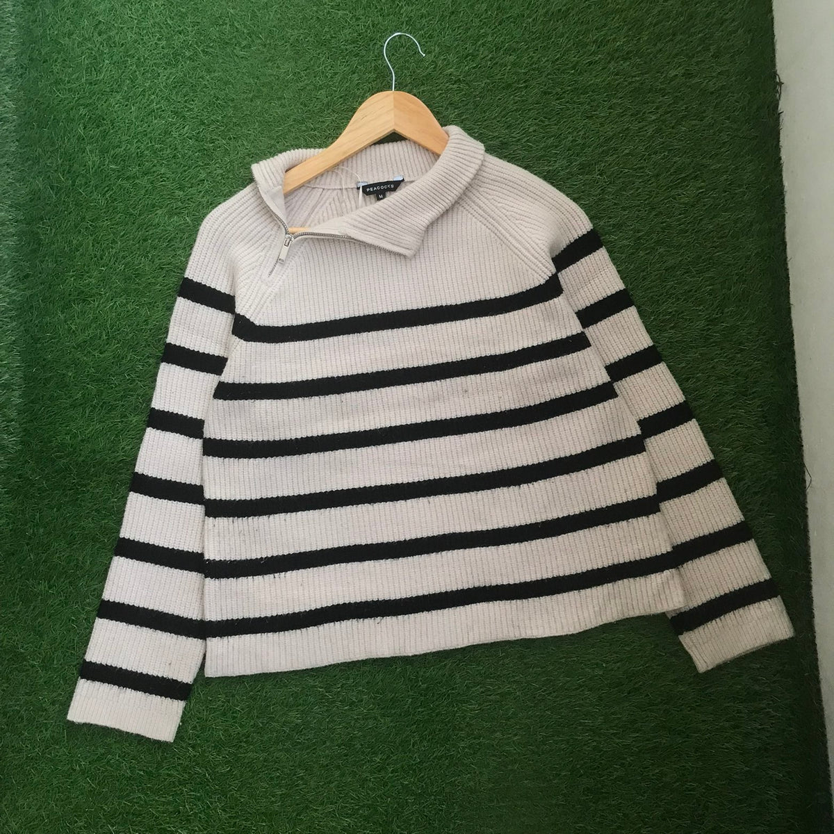 Zipper sweater