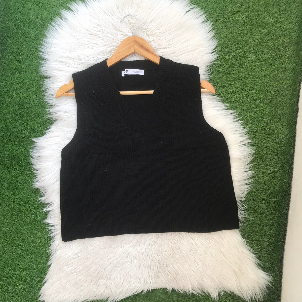 Zara vest sweater