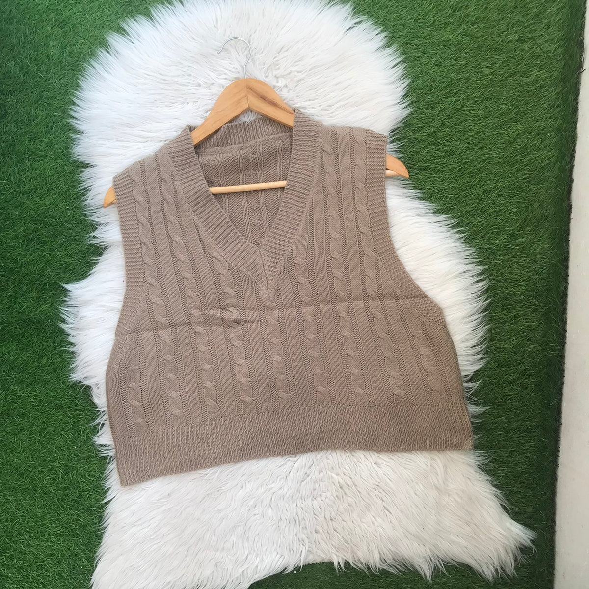 Vest sweater