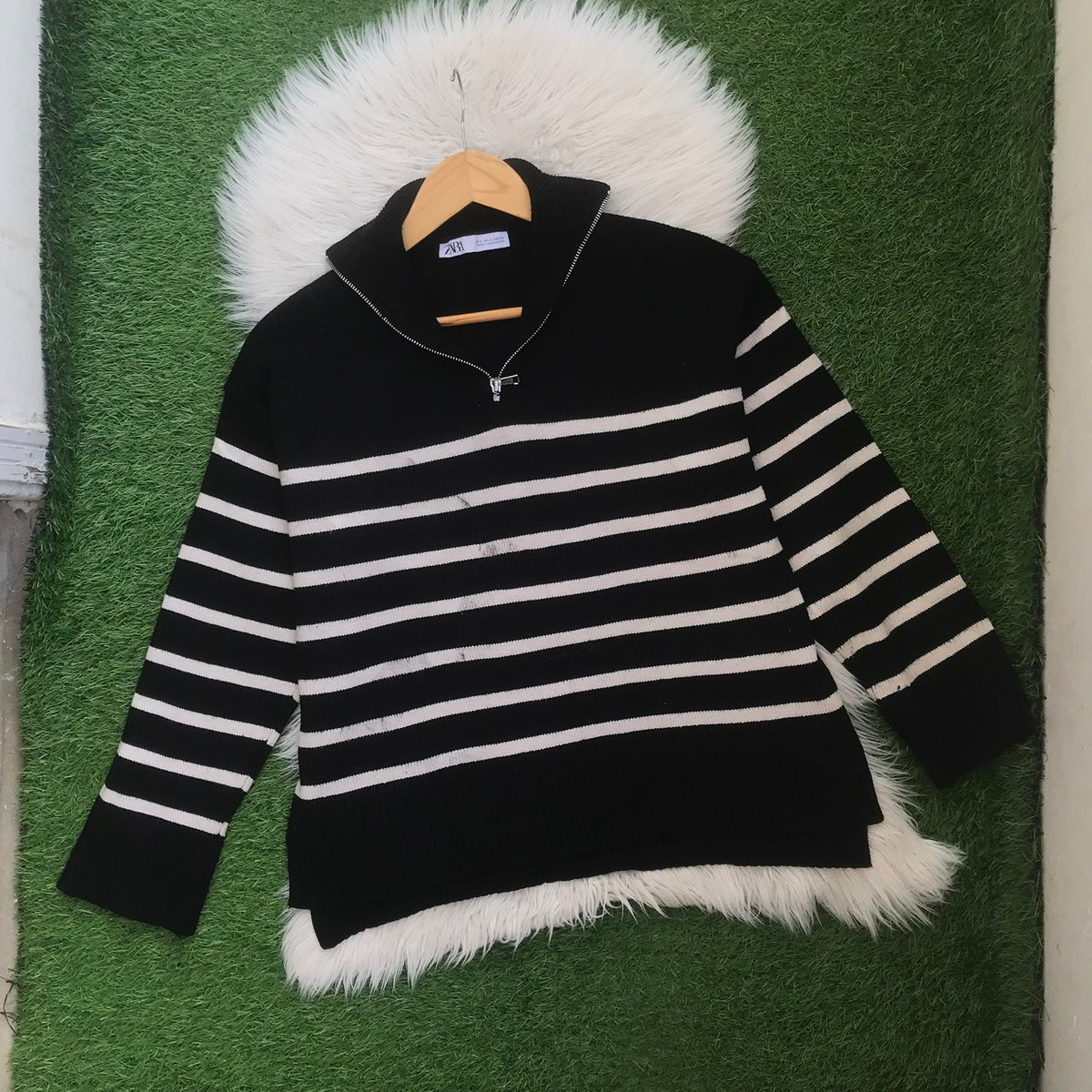 Zara zipper sweater