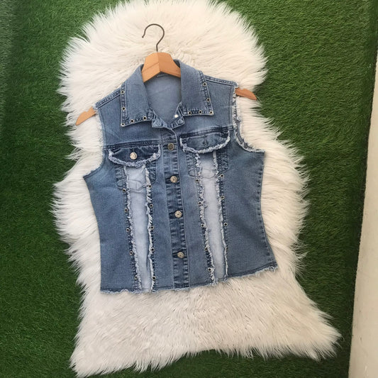 Vest🌷