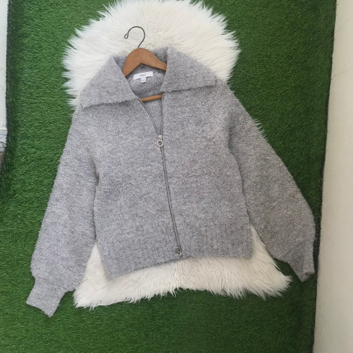 Zipper sweater