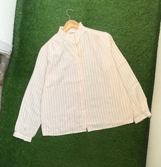BUTTON DOWN