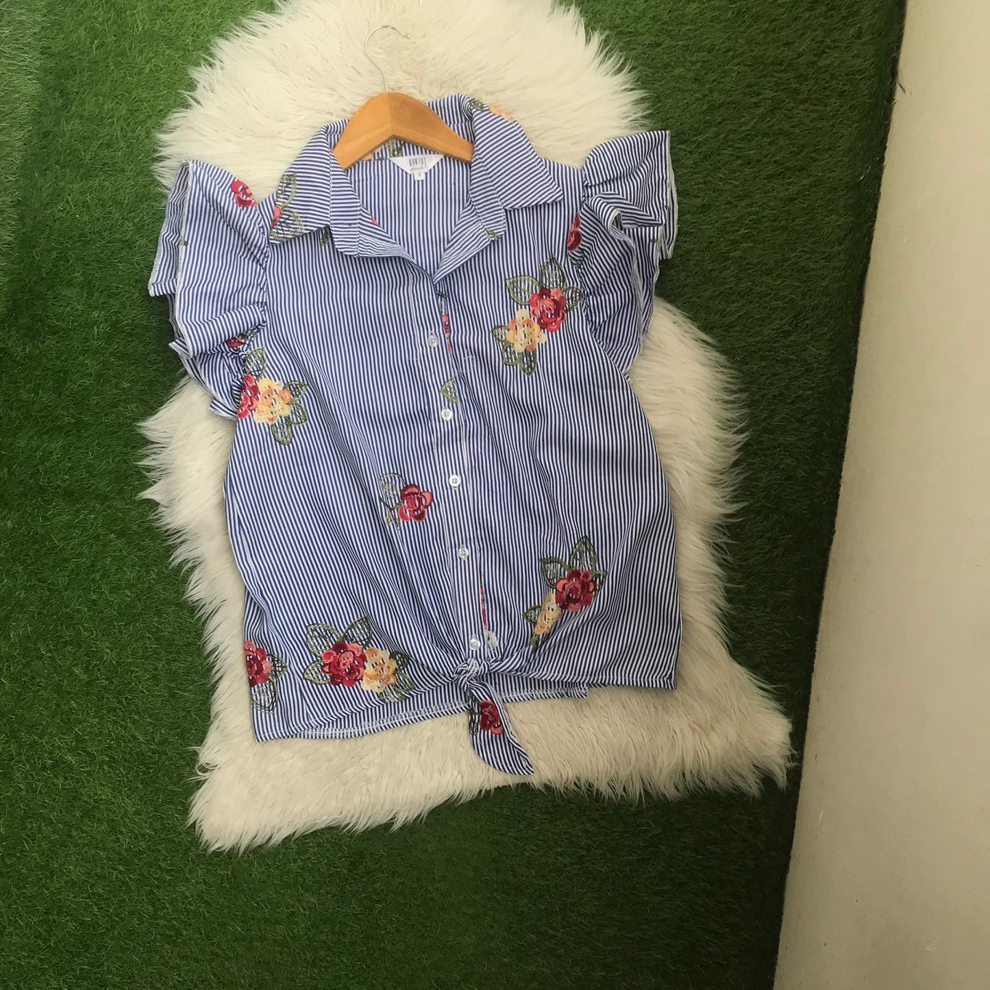 Button down 🌷