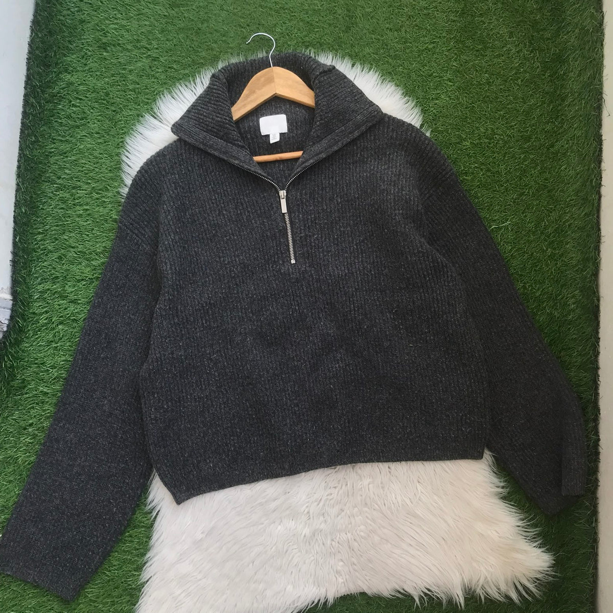 HnM zipper sweater