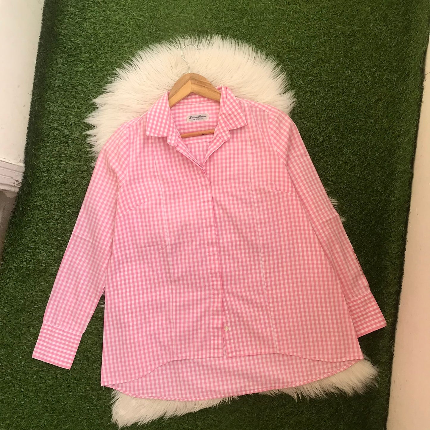 BUTTON DOWN