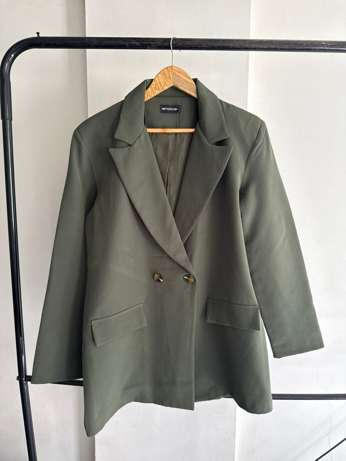 PRETTY LITTLE THINGS BLAZER