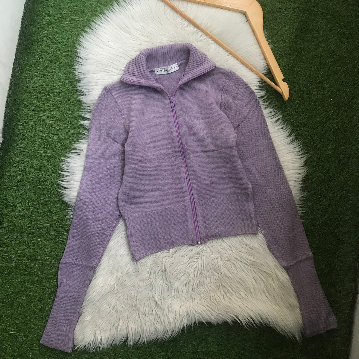 Zipper sweater