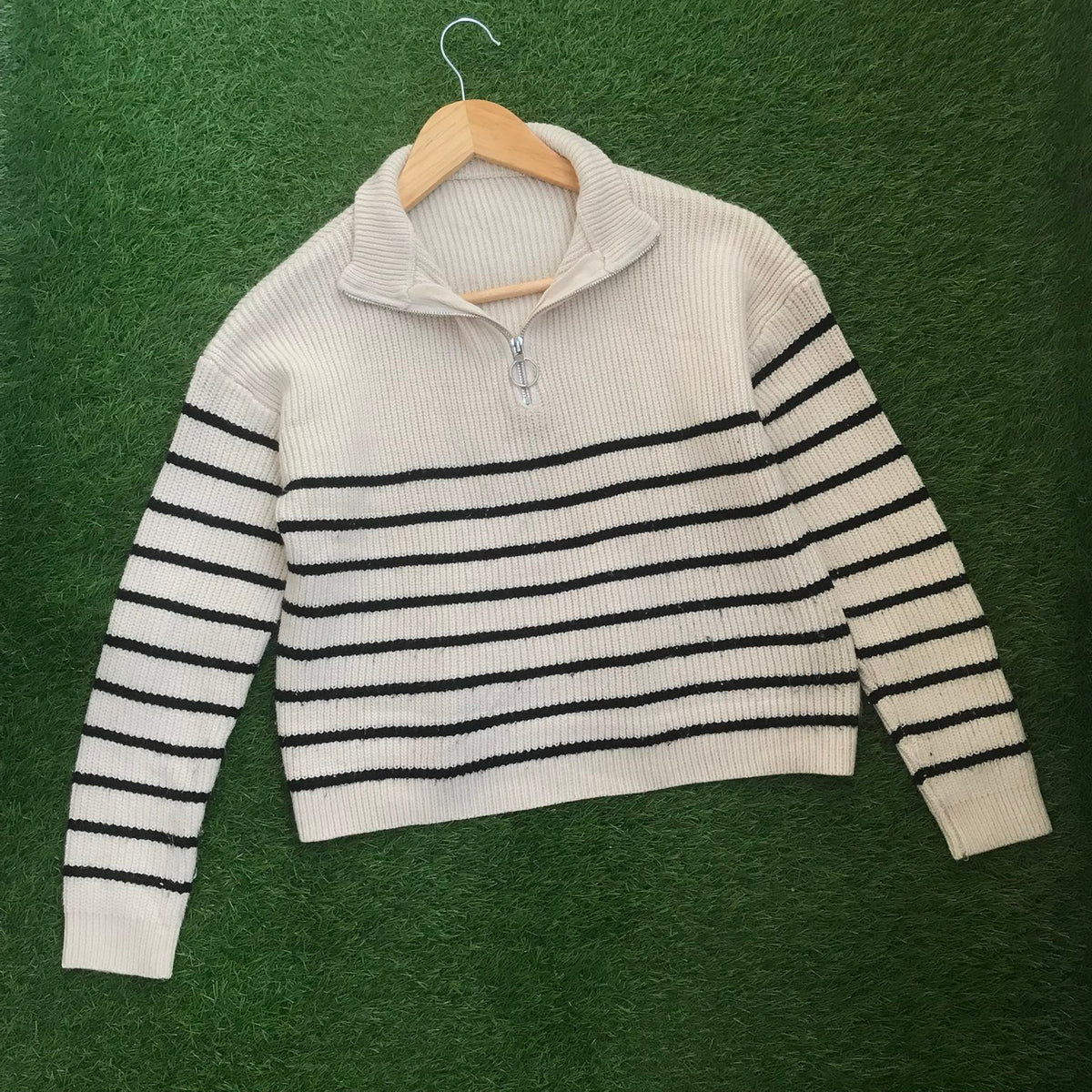 Zipper sweater